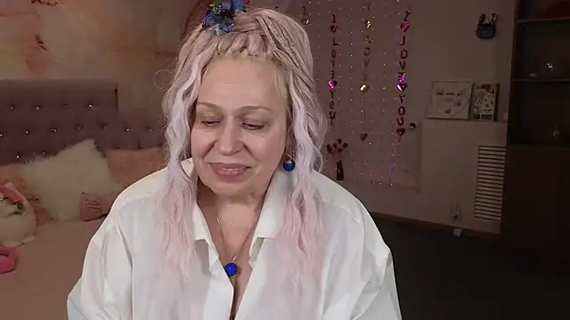 Penelope Pinky online show from February 2025 05:58:01 PM