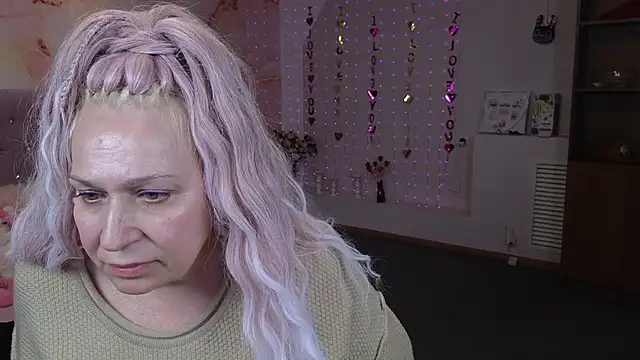 Penelope Pinky online show from February 2025 01:58:01 PM