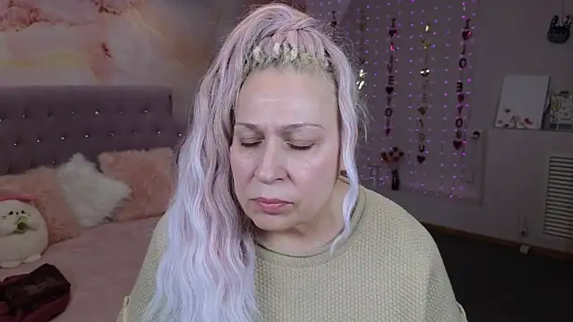 Penelope Pinky online show from March 2025 02:30:01 PM