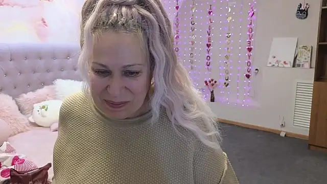 Penelope Pinky online show from March 2025 07:24:01 AM