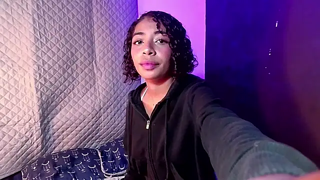 Snapshot of anais_tgn chatting on February 2025 06:00:01 PM anais tgn online show from February 2025 06:00:01 PM