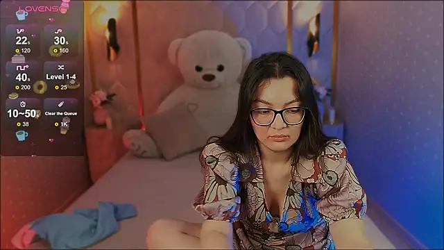 Snapshot of ZarifaBev chatting on February 2025 06:12:01 PM ZarifaBev online show from February 2025 06:12:01 PM