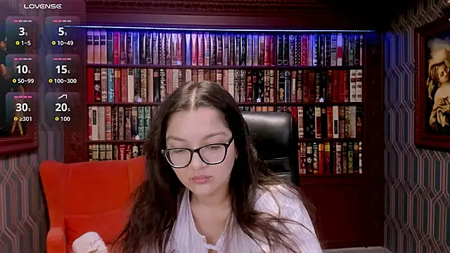 Snapshot of ZarifaBev chatting on November 2025 02:25:01 AM ZarifaBev online show from November 2025 02:25:01 AM