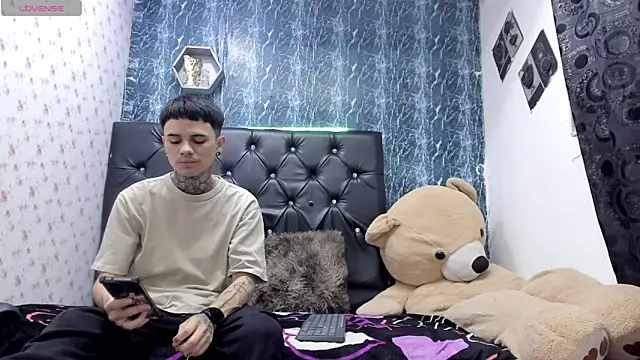 Snapshot of exotic_hot_couple chatting on February 2026 09:30:02 PM exotic hot couple online show from February 2026 09:30:02 PM