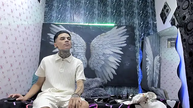 Snapshot of exotic_hot_couple chatting on March 2026 09:52:02 PM exotic hot couple online show from March 2026 09:52:02 PM