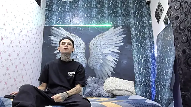 Snapshot of exotic_hot_couple chatting on March 2026 12:32:02 AM exotic hot couple online show from March 2026 12:32:02 AM