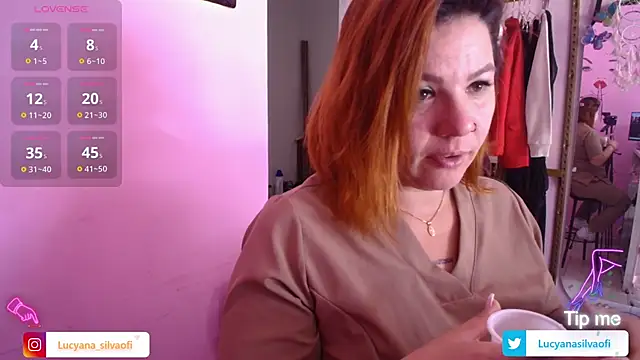 LucyanaSilva online show from February 2026 04:51:01 PM