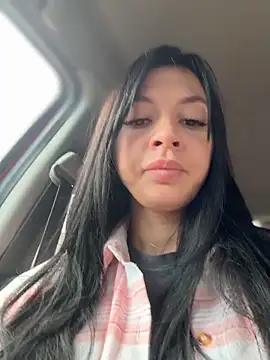 JulliaVegas online show from May 2026 01:11:02 AM