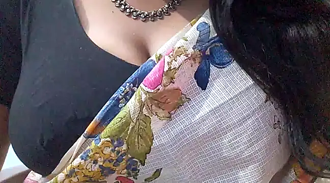 Snapshot of Tamilsathya2024 chatting on January 2025 06:31:01 PM Tamilsathya2024 online show from January 2025 06:31:01 PM