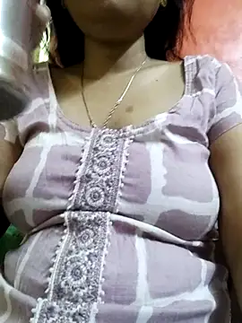 Snapshot of sunita-doll chatting on March 2025 01:37:01 PM sunita-doll online show from March 2025 01:37:01 PM