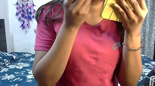 Snapshot of hot__surbhi chatting on March 2025 12:20:01 PM hot surbhi online show from March 2025 12:20:01 PM