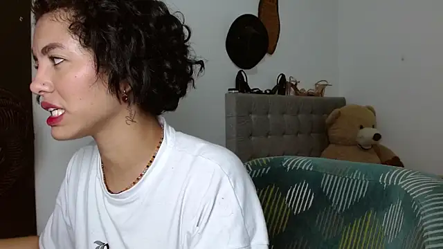 Sexy Lia  online show from April 2026 02:10:01 AM