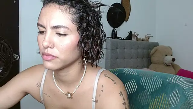 Sexy Lia  online show from May 2026 03:35:01 AM