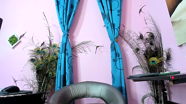 Snapshot of miss--flora chatting on October 2025 10:26:01 AM miss--flora online show from October 2025 10:26:01 AM