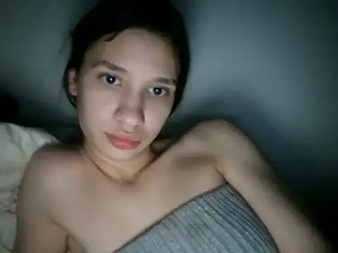 Snapshot of maiaandreea chatting on January 2025 08:07:01 PM maiaandreea online show from January 2025 08:07:01 PM