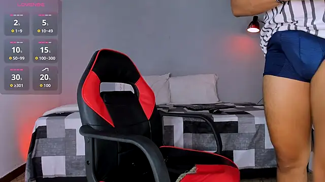 Snapshot of lucas_wellx chatting on October 2025 12:01:02 AM lucas wellx online show from October 2025 12:01:02 AM