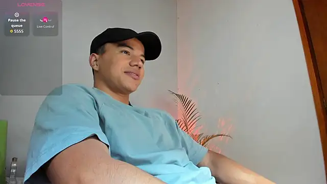 Snapshot of lucas_wellx chatting on January 2026 04:56:02 PM lucas wellx online show from January 2026 04:56:02 PM