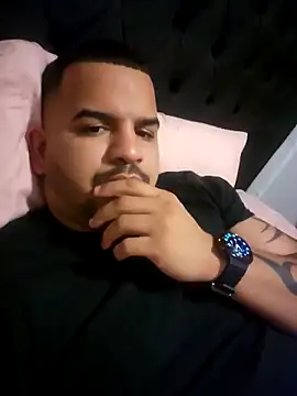 Snapshot of Latino2909 chatting on December 2024 05:04:02 AM Latino2909 online show from December 2024 05:04:02 AM