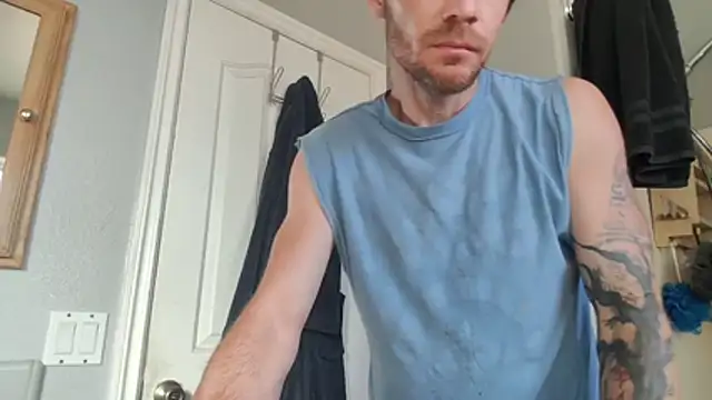 Huntzg23 online show from June 2026 02:39:02 PM