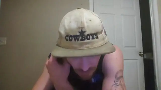 Huntzg23 online show from July 2026 05:03:02 AM