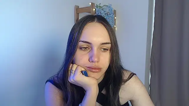 Snapshot of IrinaShayk18 chatting on January 2025 08:32:02 AM IrinaShayk18 online show from January 2025 08:32:02 AM