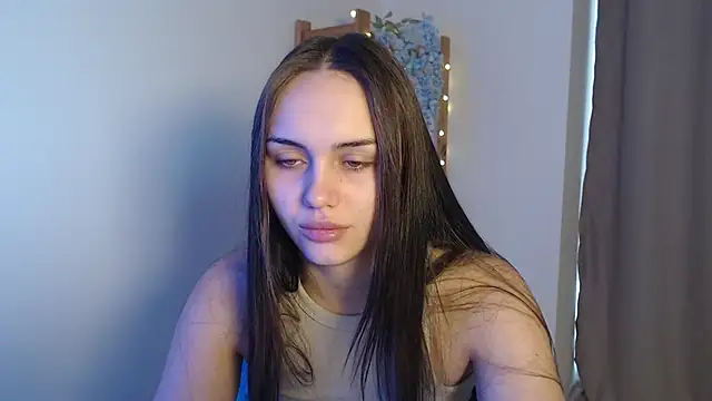 Snapshot of IrinaShayk18 chatting on January 2025 08:54:01 AM IrinaShayk18 online show from January 2025 08:54:01 AM