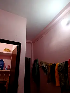 Hot-shot99 online show from February 2025 08:29:02 AM