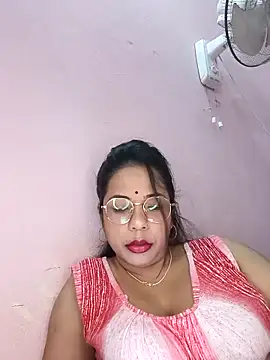 Hot-shot99 online show from November 2025 07:33:02 AM