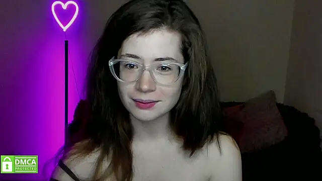 Snapshot of Alicia_redfollow chatting on February 2025 12:28:01 PM Alicia redfollow online show from February 2025 12:28:01 PM