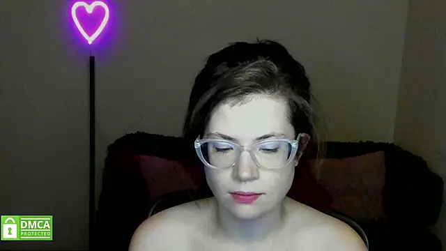 Snapshot of Alicia_redfollow chatting on February 2025 03:42:01 PM Alicia redfollow online show from February 2025 03:42:01 PM