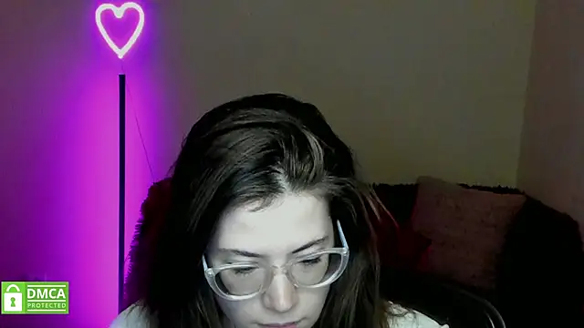 Snapshot of Alicia_redfollow chatting on February 2025 12:30:02 PM Alicia redfollow online show from February 2025 12:30:02 PM