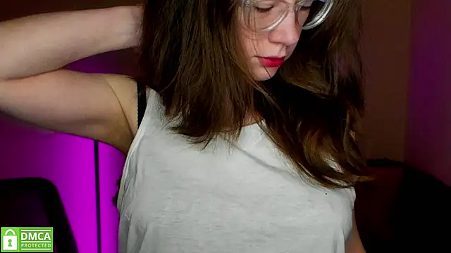 Snapshot of Alicia_redfollow chatting on February 2025 06:28:01 AM Alicia redfollow online show from February 2025 06:28:01 AM