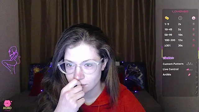 Snapshot of Alicia_redfollow chatting on March 2025 06:25:02 AM Alicia redfollow online show from March 2025 06:25:02 AM