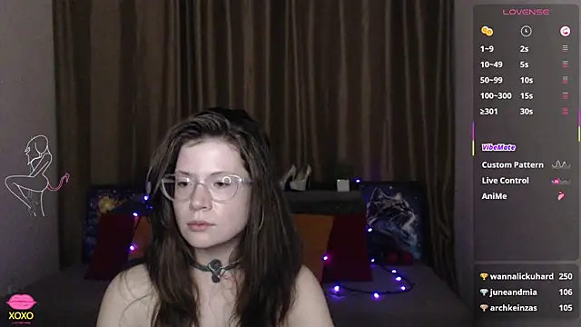 Snapshot of Alicia_redfollow chatting on March 2025 03:37:02 PM Alicia redfollow online show from March 2025 03:37:02 PM