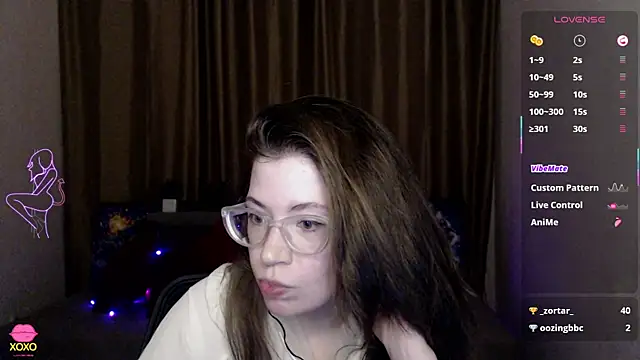 Snapshot of Alicia_redfollow chatting on March 2025 09:23:02 PM Alicia redfollow online show from March 2025 09:23:02 PM