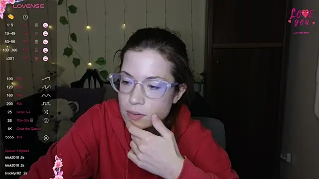 Snapshot of Alicia_redfollow chatting on March 2025 12:12:01 PM Alicia redfollow online show from March 2025 12:12:01 PM