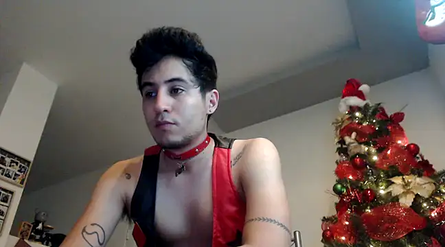 Snapshot of GamerQuinn chatting on December 2024 11:29:01 AM GamerQuinn online show from December 2024 11:29:01 AM