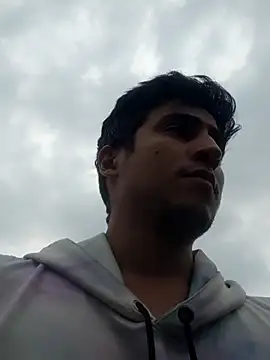 Snapshot of GamerQuinn chatting on March 2025 08:03:02 PM GamerQuinn online show from March 2025 08:03:02 PM