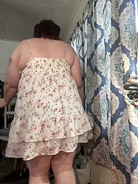 leenieb88 online show from January 2026 04:01:01 PM