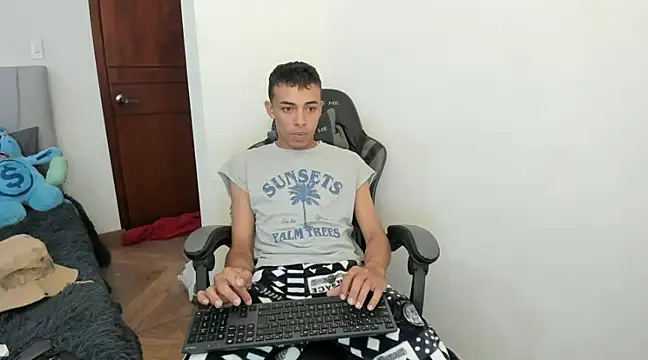 twink latino5 online show from January 2025 04:59:01 AM