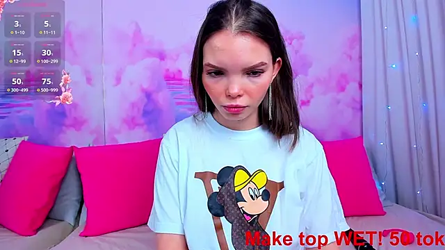 Curvy Dynamite  online show from January 2025 01:05:02 AM