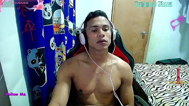 Snapshot of Willy_Mate chatting on December 2024 04:42:02 AM Willy Mate online show from December 2024 04:42:02 AM