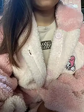 Snapshot of Remy1108 chatting on December 2024 02:43:02 AM Remy1108 online show from December 2024 02:43:02 AM