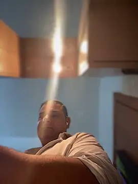 SecretlyDD online show from December 2025 09:15:02 AM