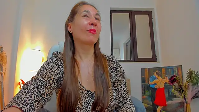 Julya Anna online show from May 2026 03:55:02 AM