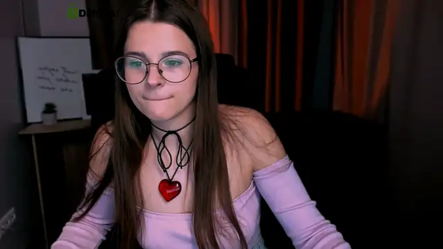 Snapshot of berry_alma chatting on January 2025 08:09:01 PM berry alma online show from January 2025 08:09:01 PM