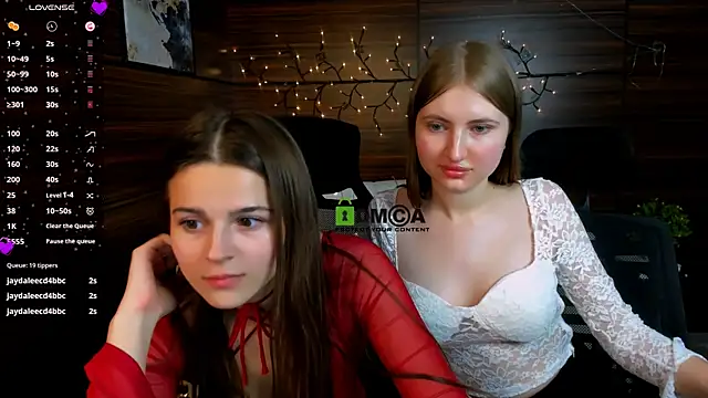 Snapshot of berry_alma chatting on March 2025 08:32:02 PM berry alma online show from March 2025 08:32:02 PM