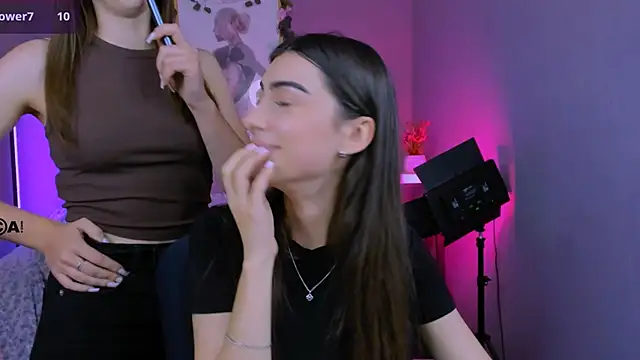 Snapshot of berry_alma chatting on October 2025 01:09:01 PM berry alma online show from October 2025 01:09:01 PM