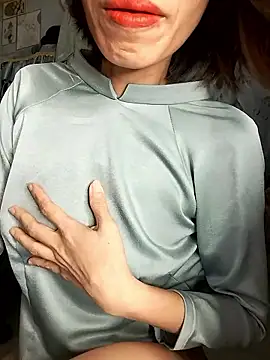 Lucy limon online show from September 2025 05:47:02 PM