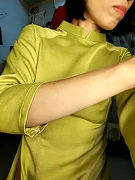 Lucy limon online show from November 2025 03:28:01 AM